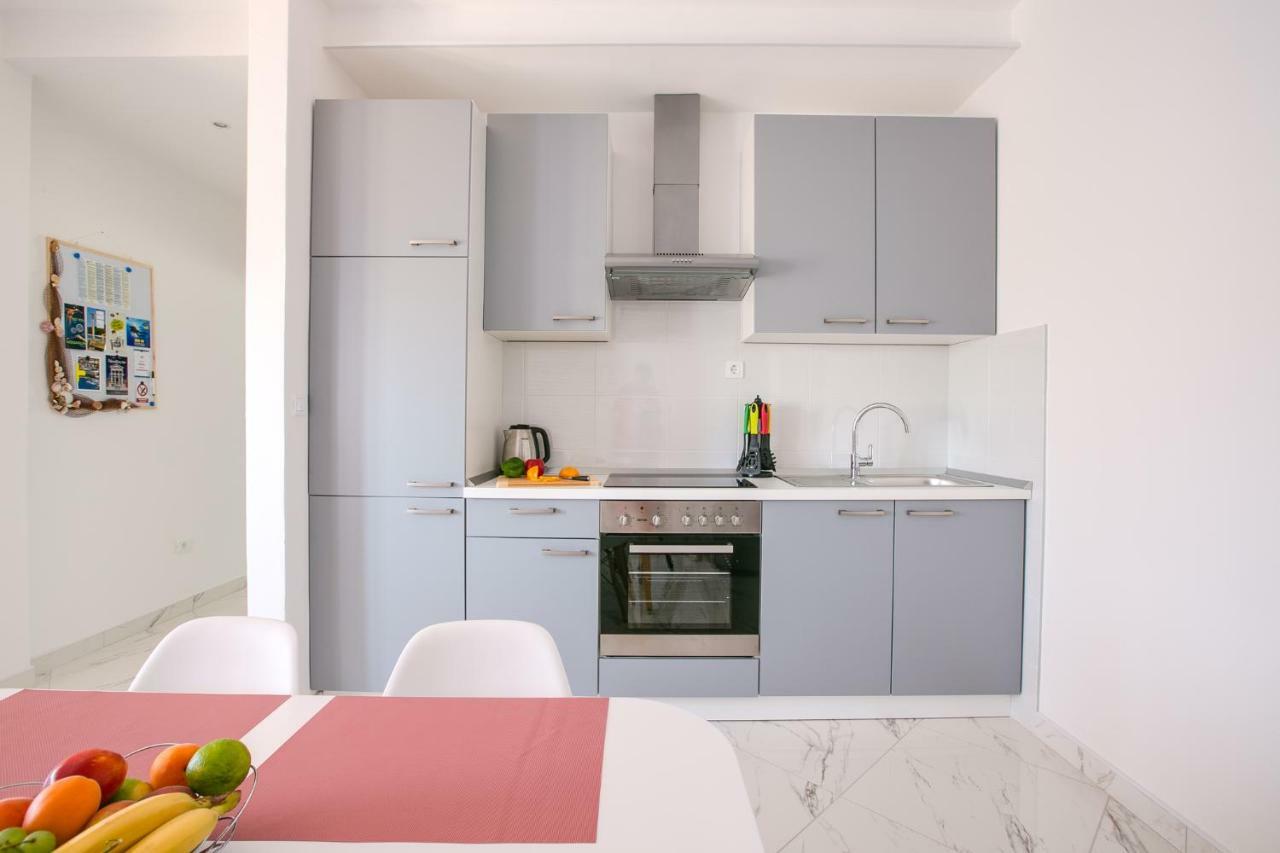 Apartment Maja พูลา ภายนอก รูปภาพ